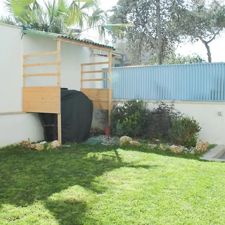 Holiday home Sea Breeze Garden House Civitavecchia