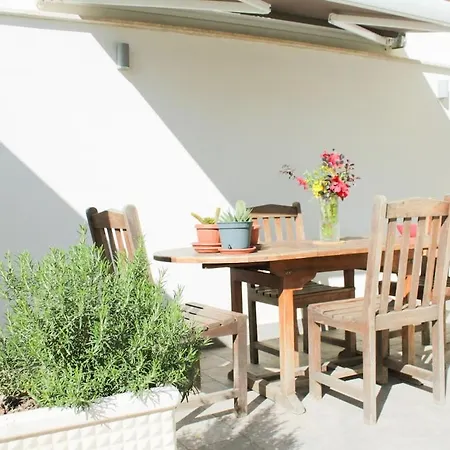 Sea Breeze Garden House * Civitavecchia