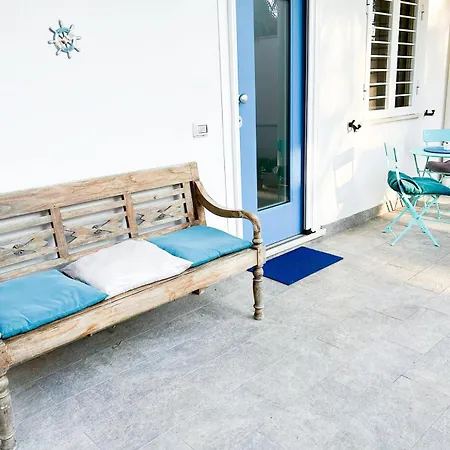 Sea Breeze Garden House
